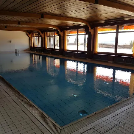 Tolle Aussicht Mit Hallenbad Apartman *